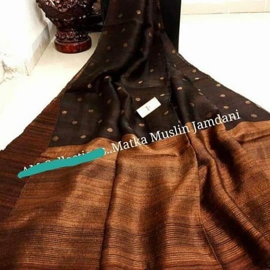 Very Gorgeous Half and Half Matka Muslin Saree with Jamdani Buti* Price  :5999 Order what's app 7995736811 | Jamdani saree, Saree blouse designs,  Fancy sarees